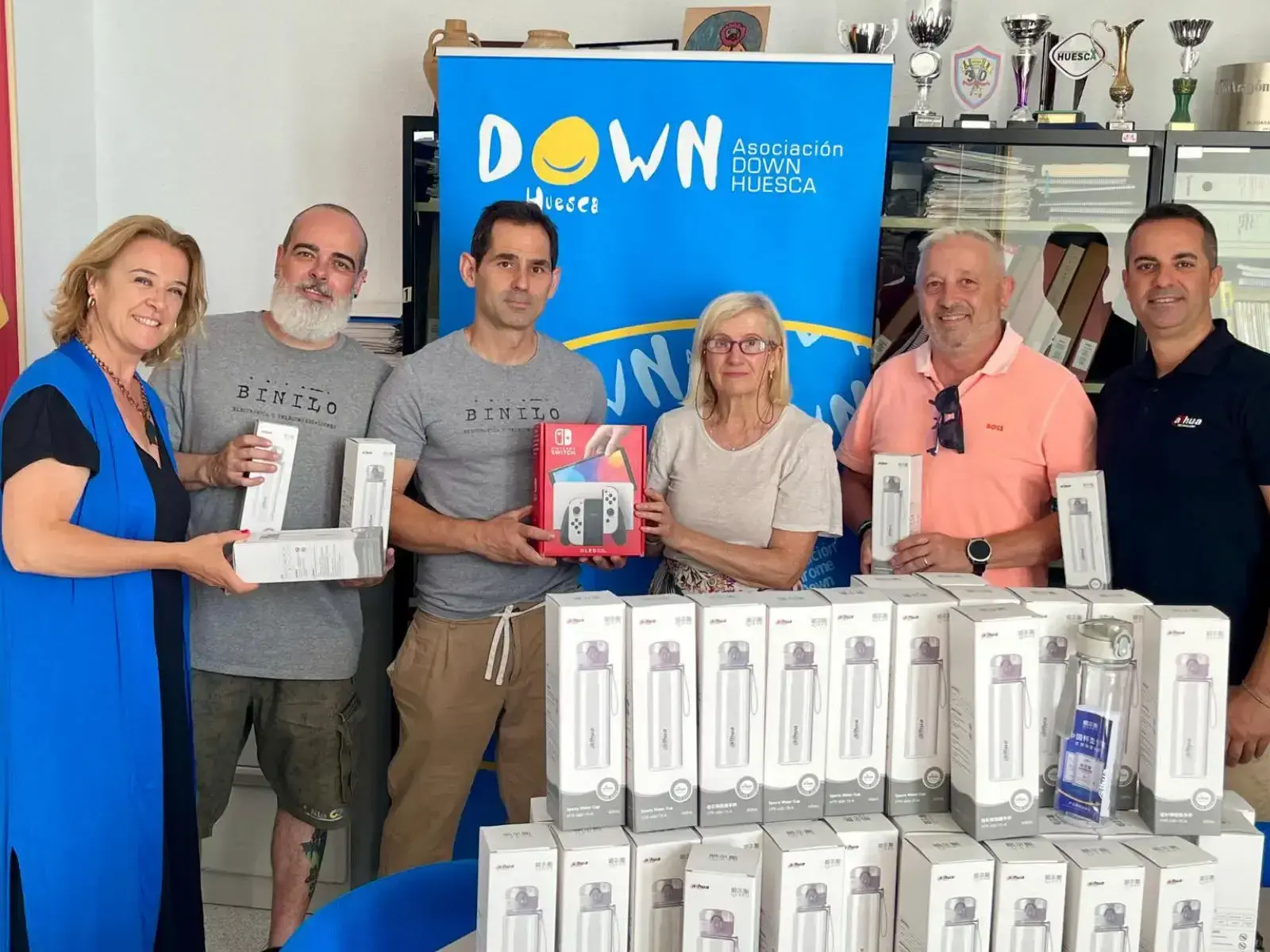 Entrega de material a Down Huesca