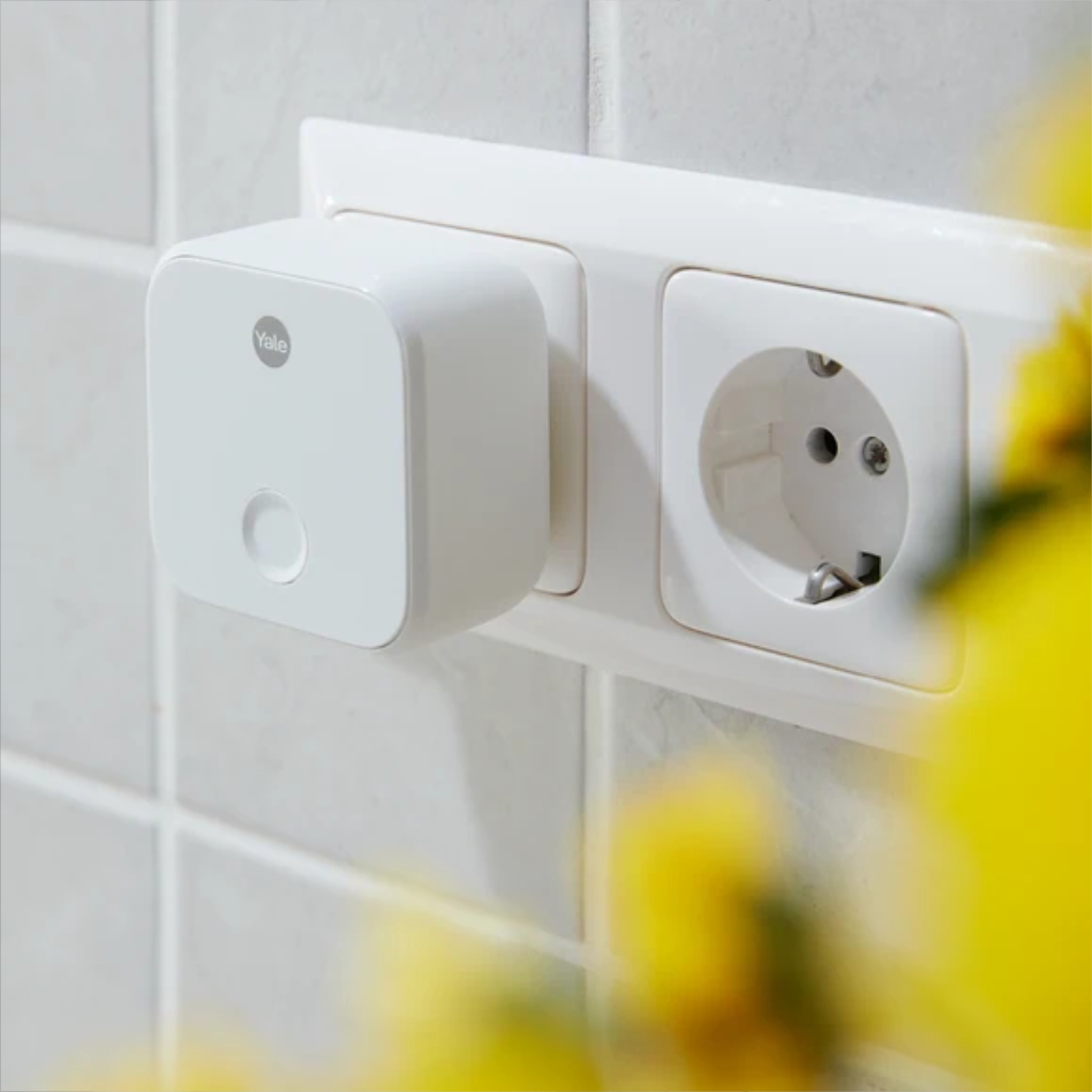 [05/402100/WH] Yale ConnectX Wi-fi Bridge 1:4